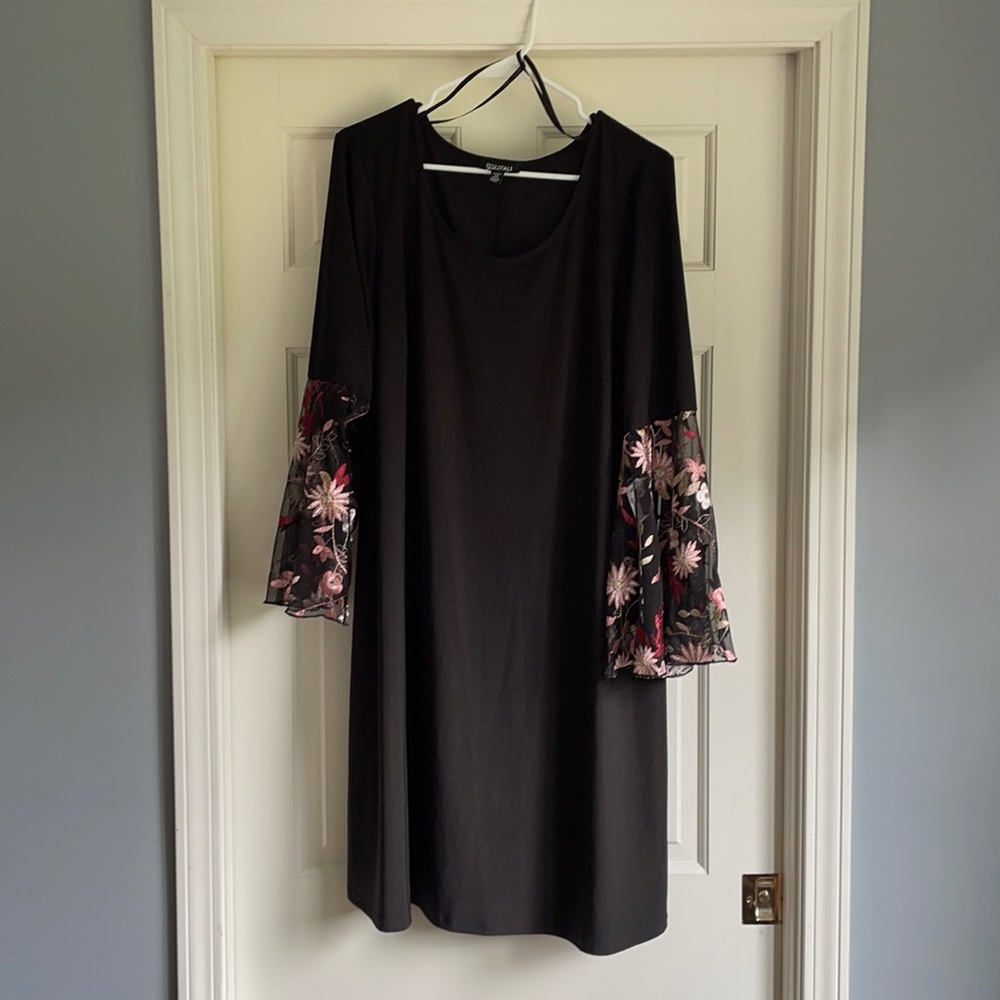 Dressbarn Roz & Ali Black Half Mesh Sleeves Dress